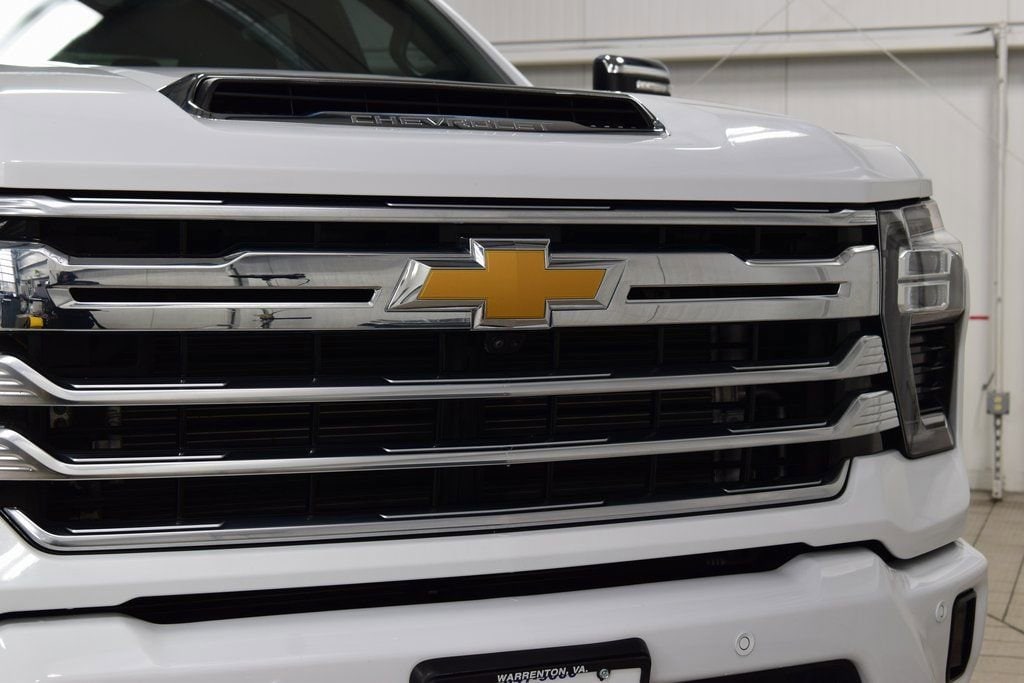 2024 Chevrolet Silverado 3500HD High Country - Photo 11