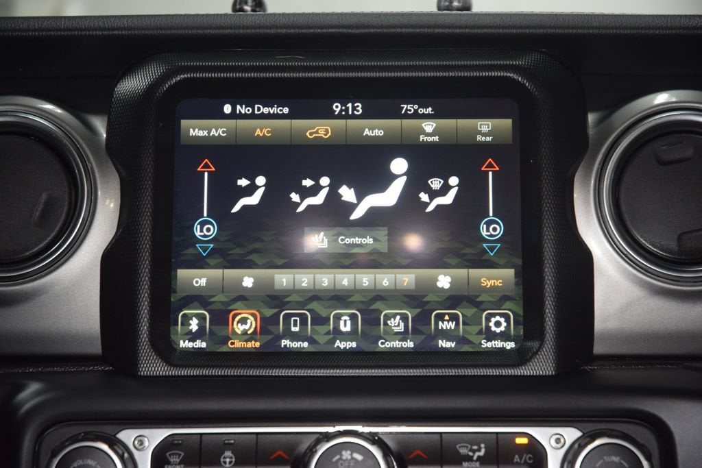 2021 Jeep Wrangler Unlimited Sahara - Photo 30
