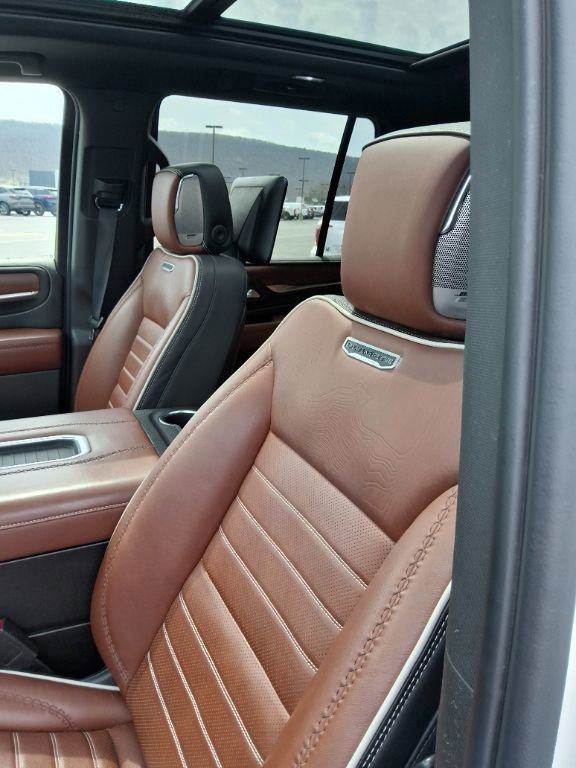 2024 GMC Yukon Denali Ultimate - Photo 14