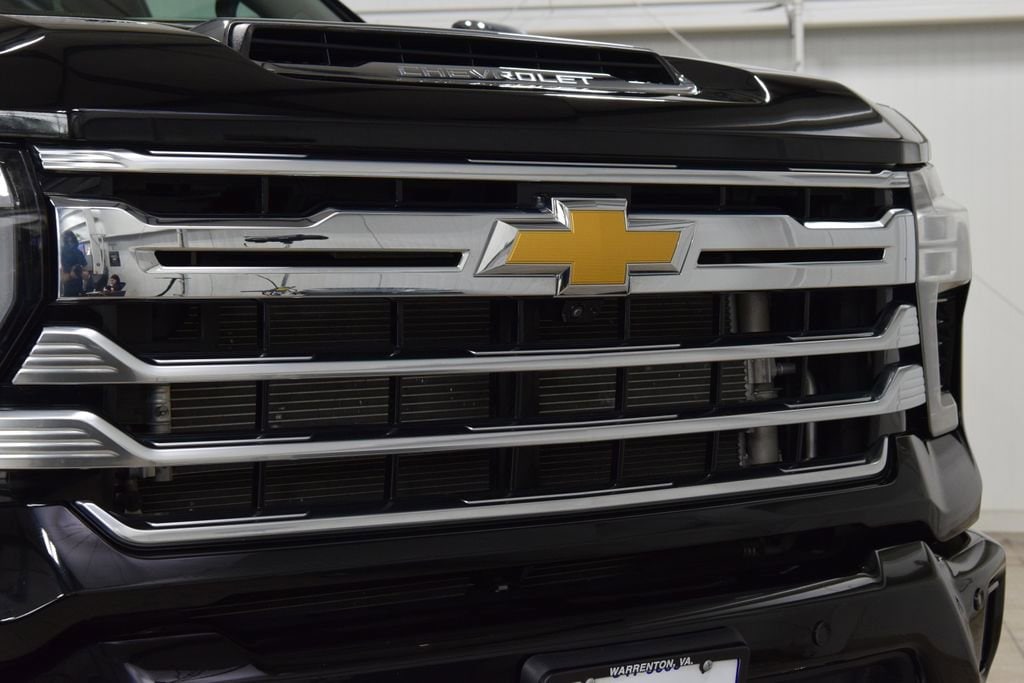 2024 Chevrolet Silverado 3500HD High Country - Photo 11
