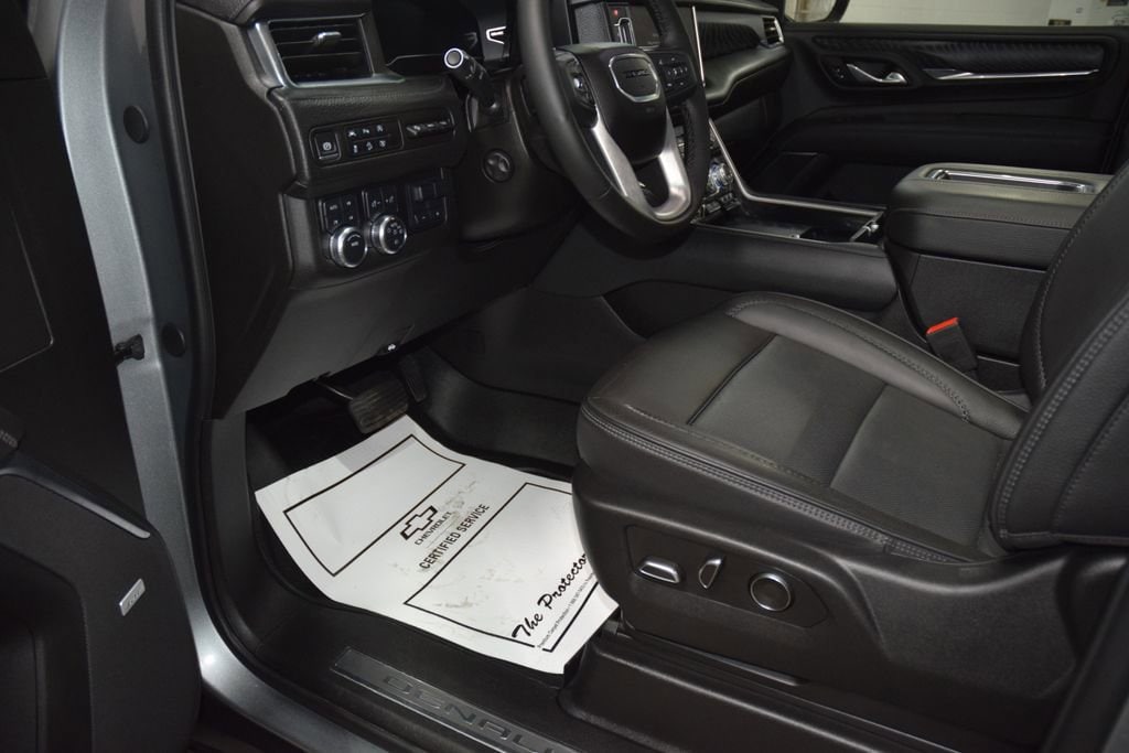 2024 GMC Yukon Denali - Photo 41