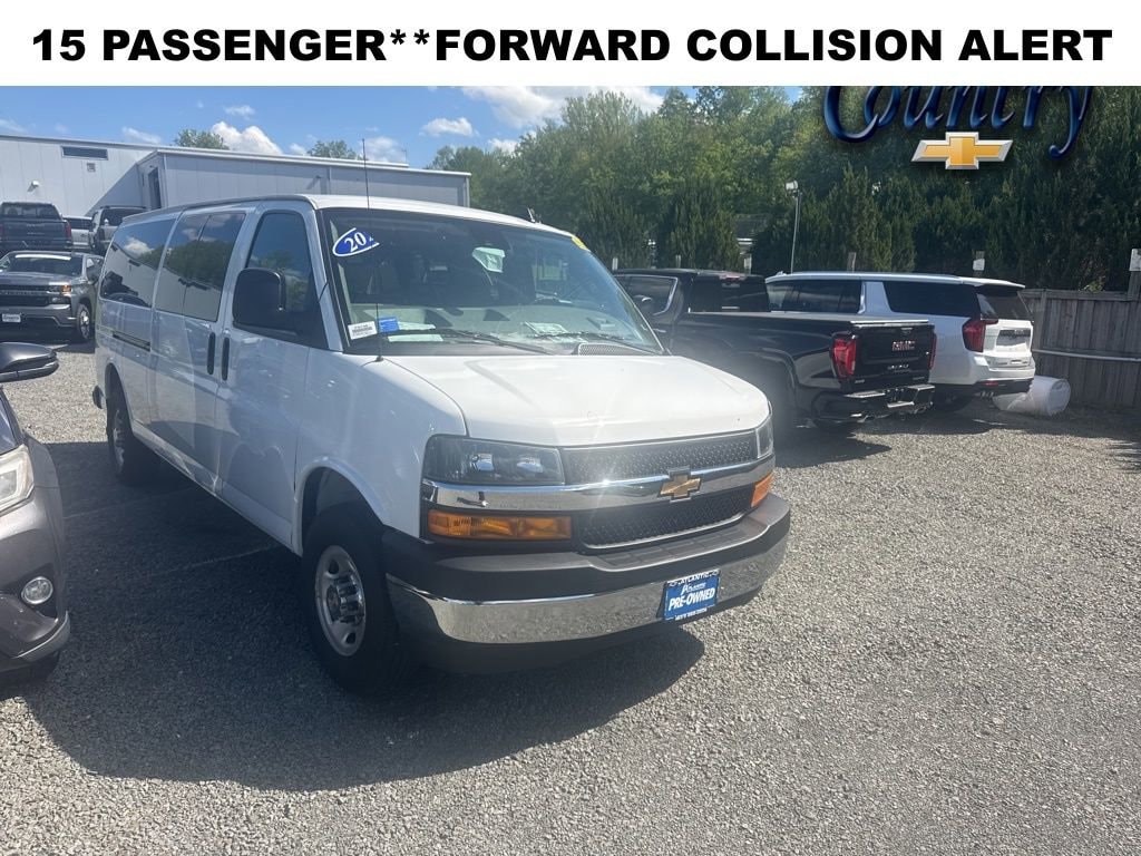 2024 Chevrolet Express 3500 LT Extended's photo