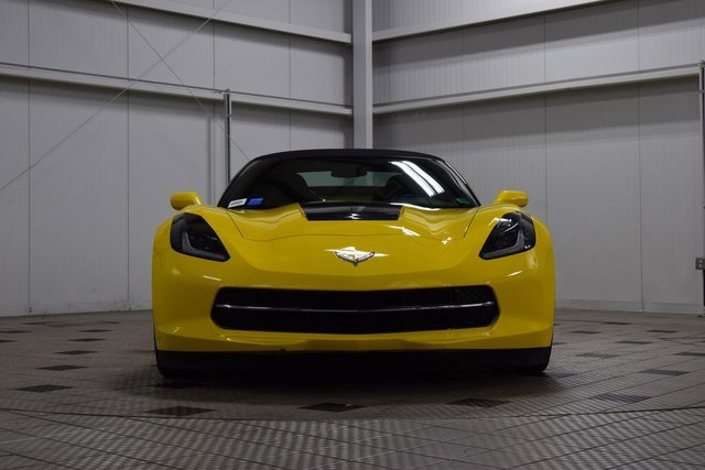 2016 Chevrolet Corvette Stingray 2LT Convertible photo 2