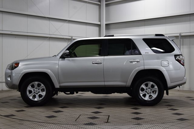 2024 Toyota 4Runner SR5 Premium photo 4