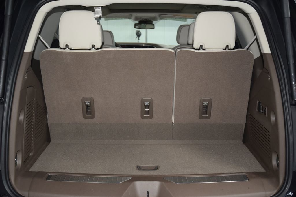 2024 GMC Yukon Denali - Photo 26