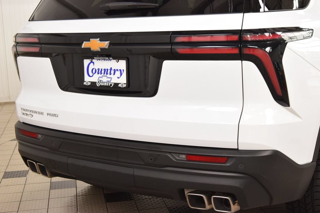 2024 Chevrolet Traverse LS - Photo 21