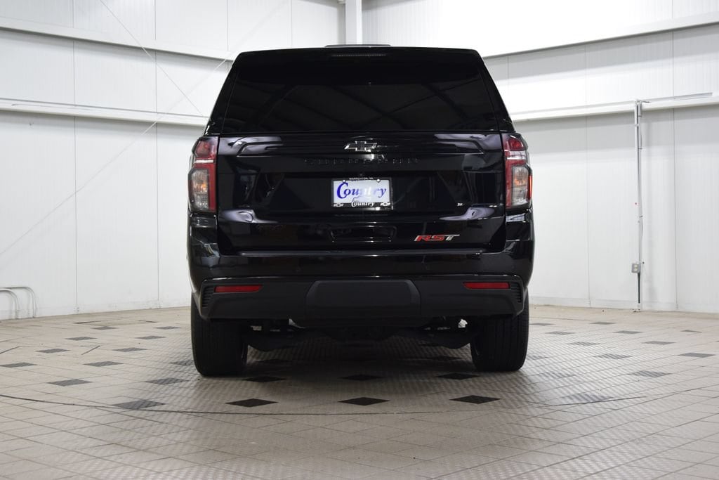 2024 Chevrolet Suburban RST - Photo 7