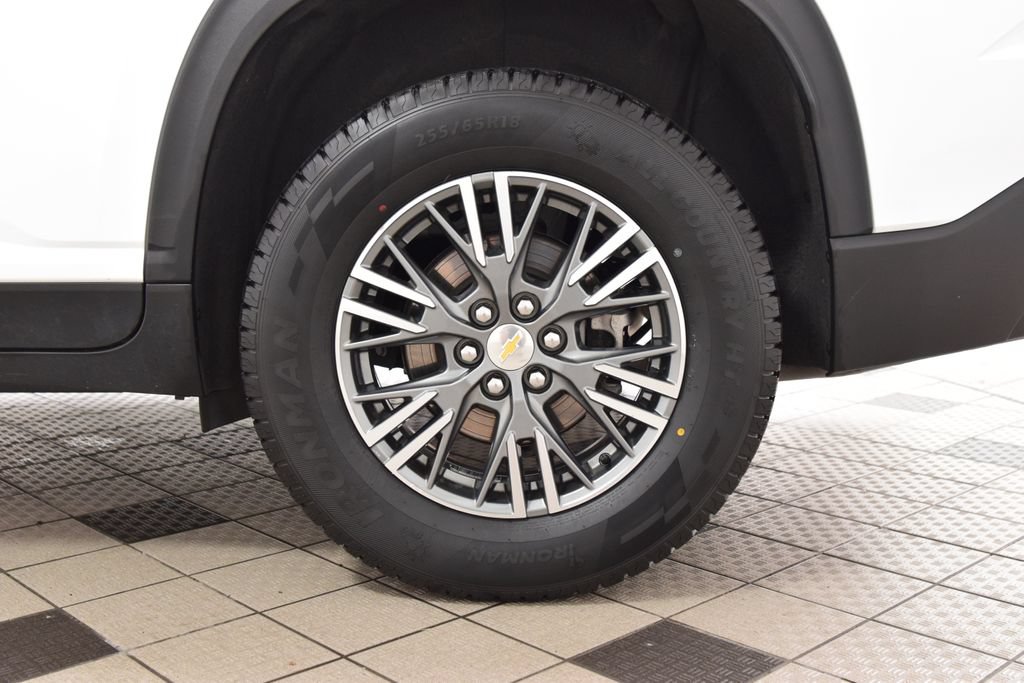 2024 Chevrolet Traverse LS - Photo 25
