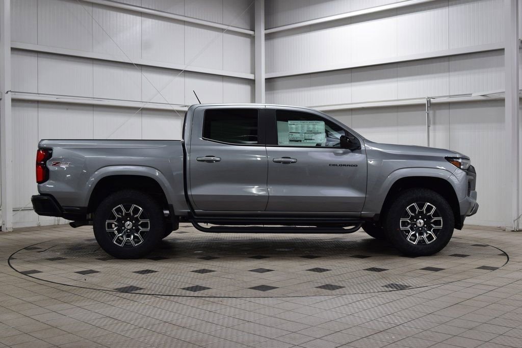 2026 Chevrolet Colorado Z71 - Photo 9
