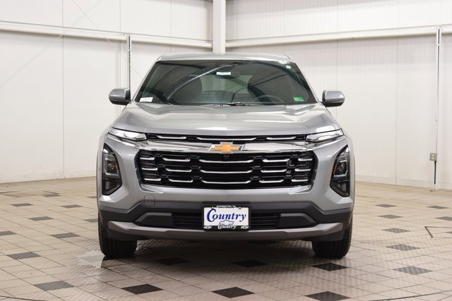 2026 Chevrolet Equinox LT photo 2