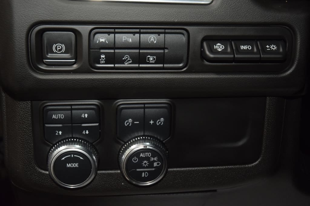 2023 GMC Yukon XL AT4 - Photo 37