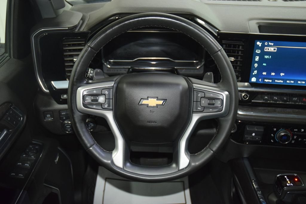 2024 Chevrolet Silverado 1500 LTZ - Photo 37