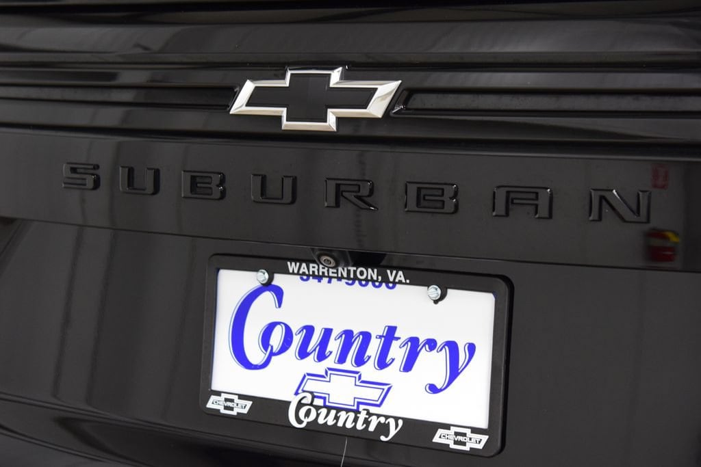 2024 Chevrolet Suburban RST - Photo 22