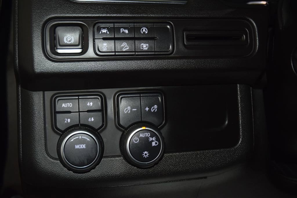2023 Chevrolet Suburban Z71 - Photo 35