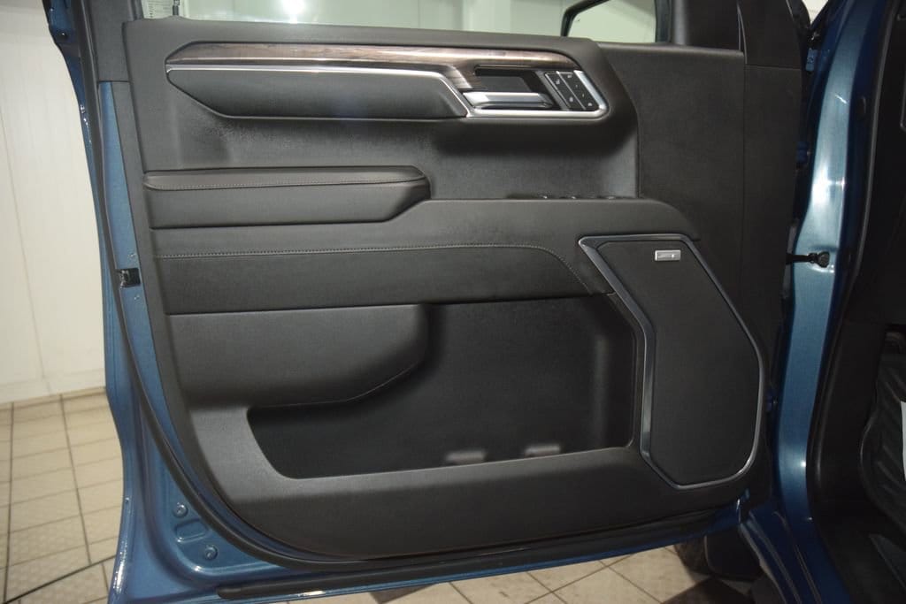 2024 Chevrolet Silverado 1500 LTZ - Photo 46