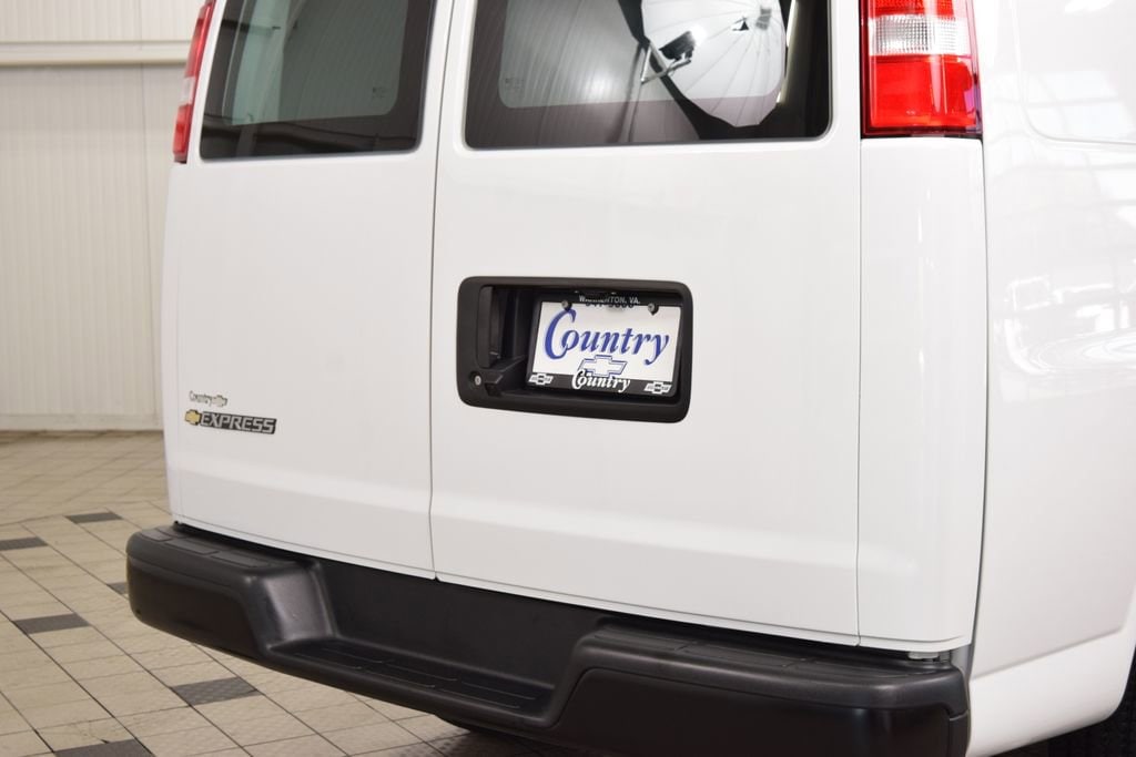 2025 Chevrolet Express Cargo Work Van - Photo 13