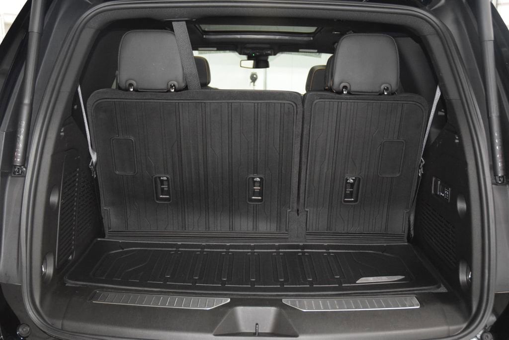 2024 GMC Yukon AT4 - Photo 27