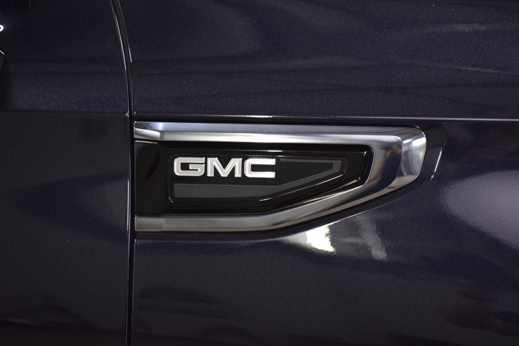 2023 GMC Yukon XL AT4 - Photo 16