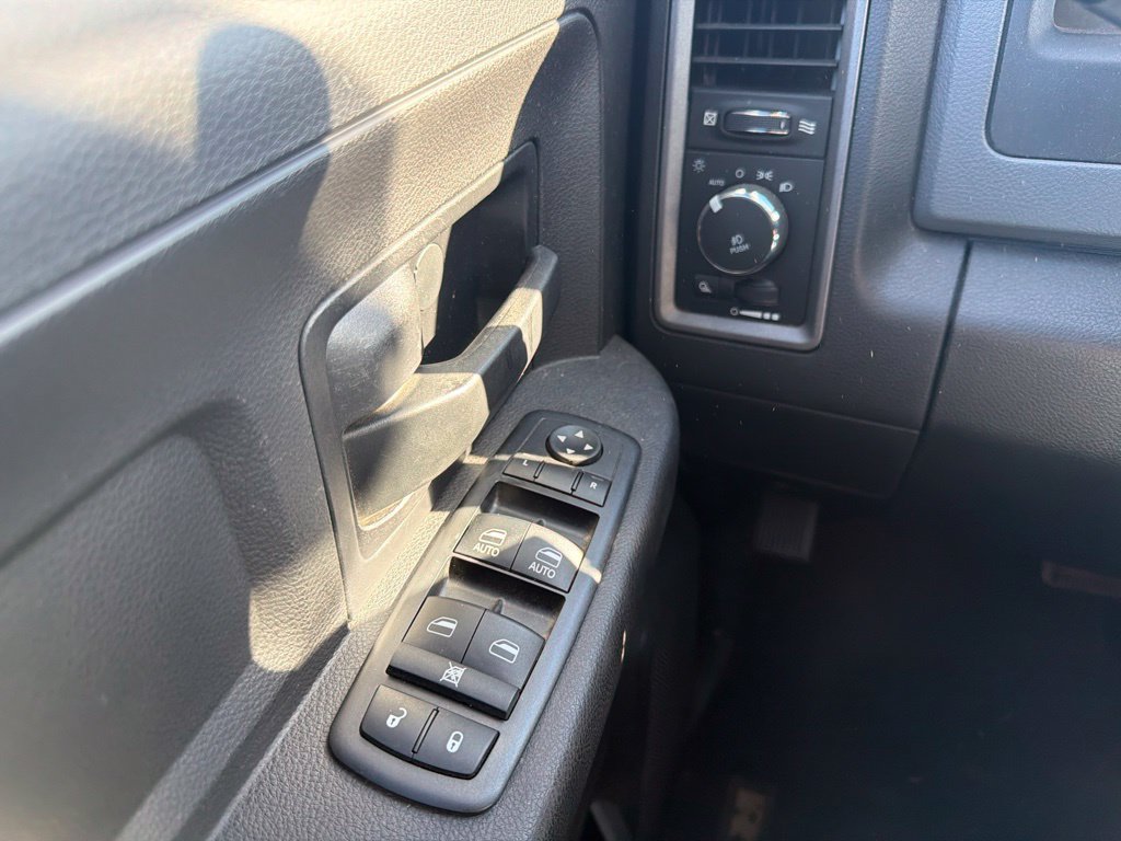 2017 RAM Ram 1500 Pickup Express - Photo 23