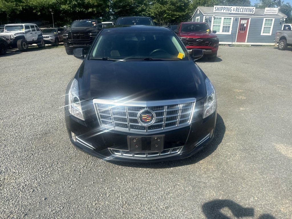Used 2013 Cadillac XTS Luxury Collection with VIN 2G61R5S32D9143688 for sale in Warrenton, VA