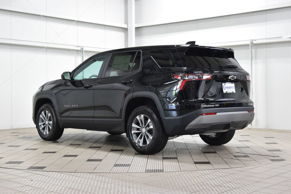 2027 Chevrolet Equinox LT - Photo 6