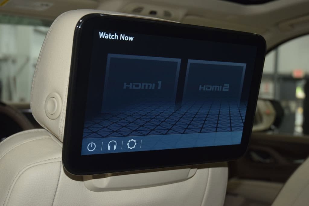 2024 GMC Yukon Denali - Photo 47