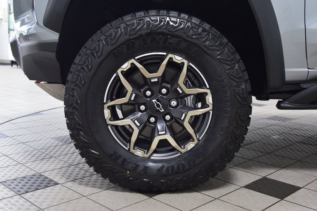 2026 Chevrolet Colorado ZR2 - Photo 31