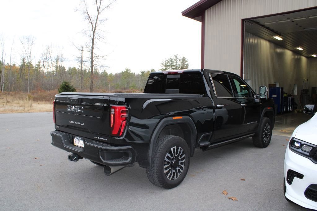 2024 GMC Sierra 3500HD Denali Ultimate