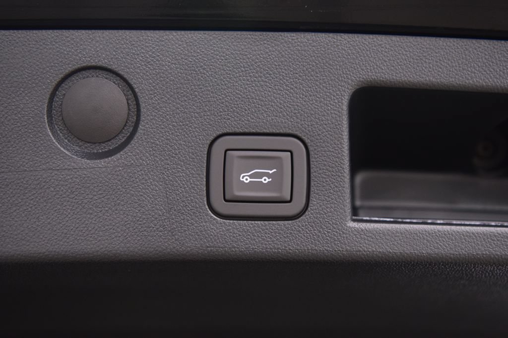 2027 Chevrolet Equinox LT - Photo 23