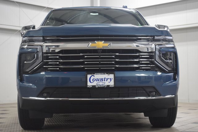 2025 Chevrolet Tahoe Premier photo 2