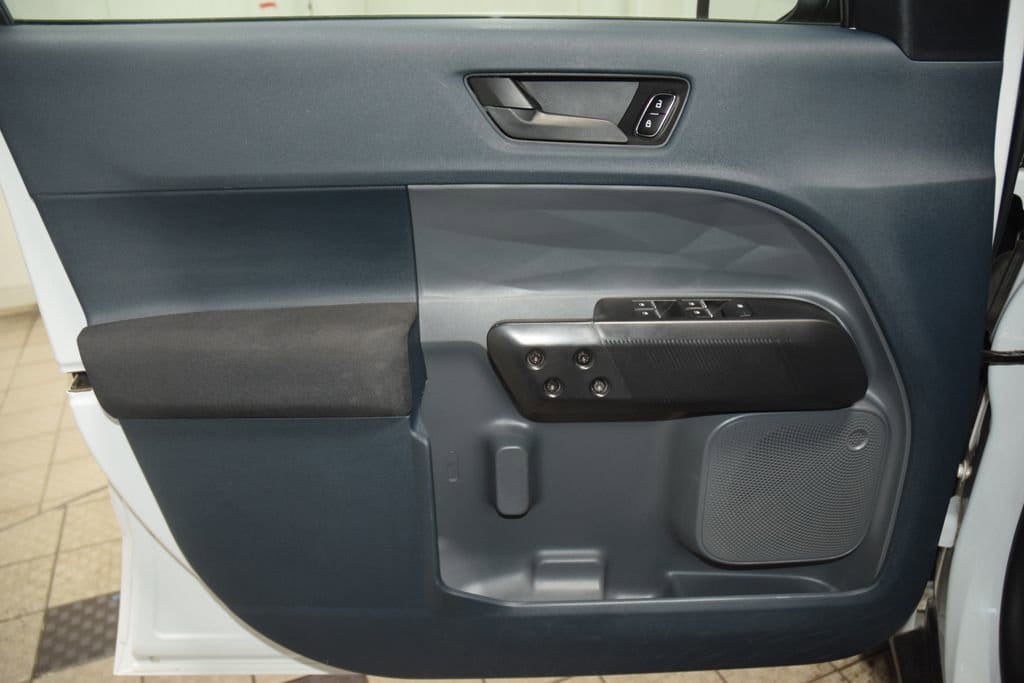 2022 Ford Maverick XL - Photo 45