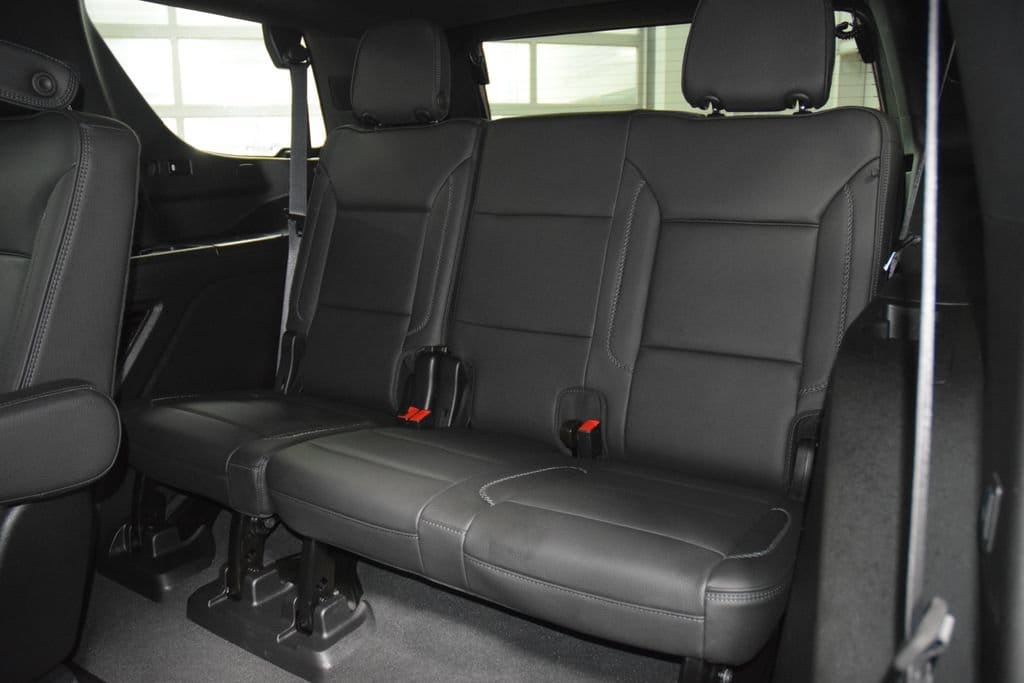 2024 GMC Yukon Denali - Photo 45