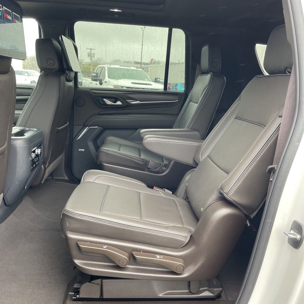 2024 GMC Yukon XL Denali - Photo 16