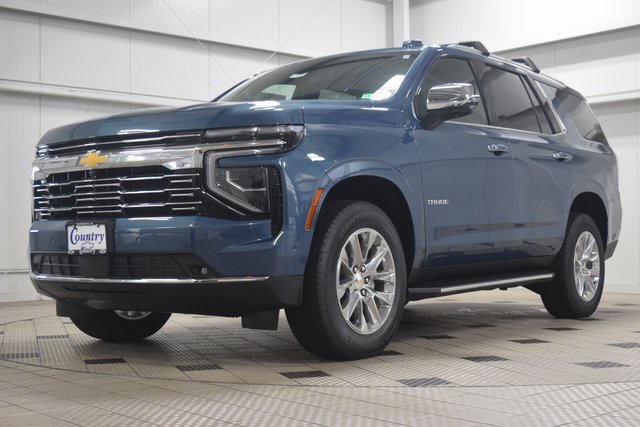 2025 Chevrolet Tahoe Premier photo 3