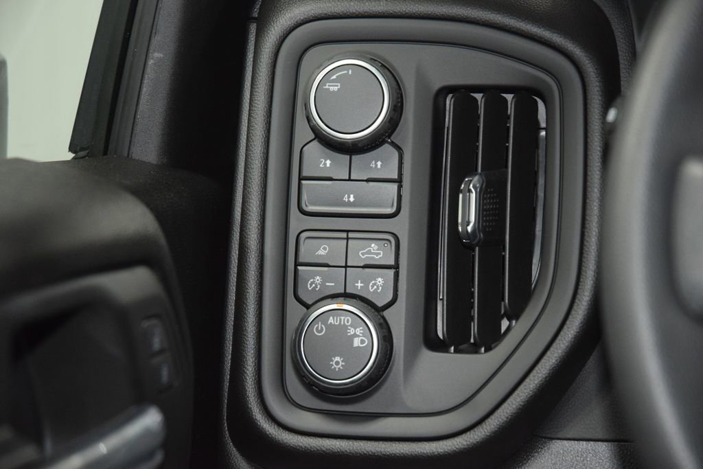 2026 Chevrolet Silverado 3500 HD Work Truck - Photo 31