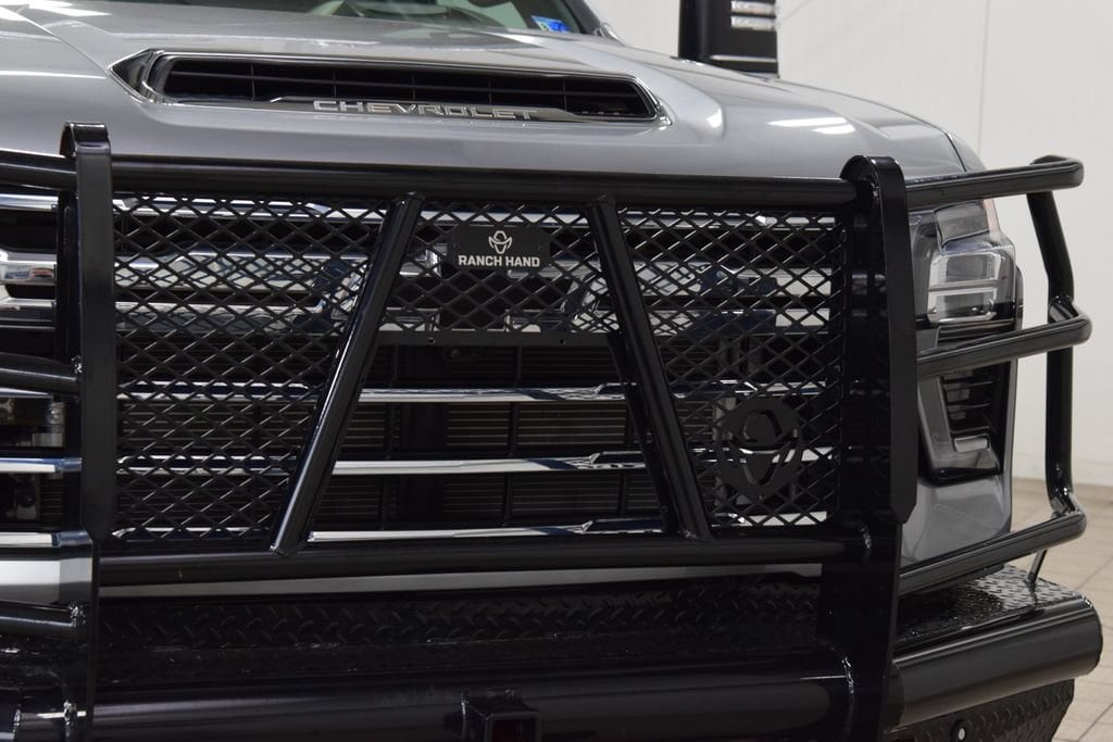 2025 Chevrolet Silverado 3500HD LTZ - Photo 11