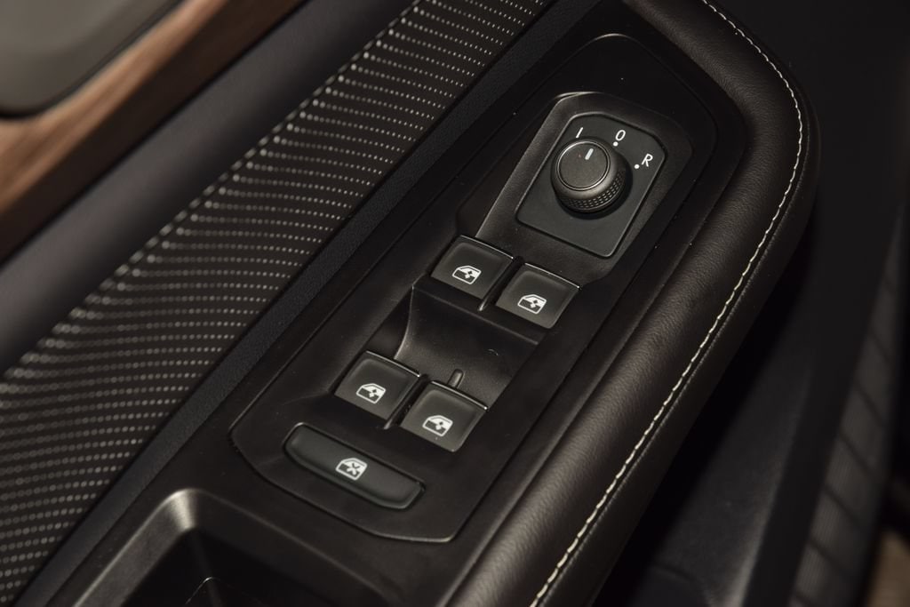 2025 Volkswagen Atlas SEL - Photo 46