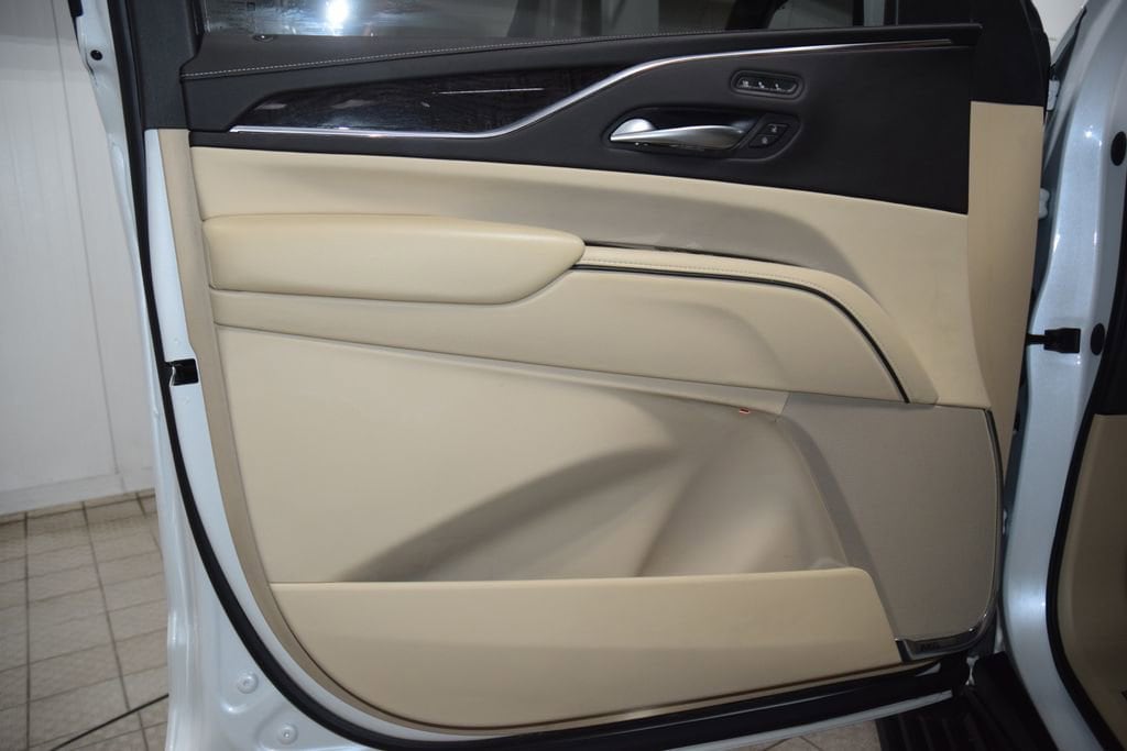 2023 Cadillac Escalade Premium Luxury - Photo 48