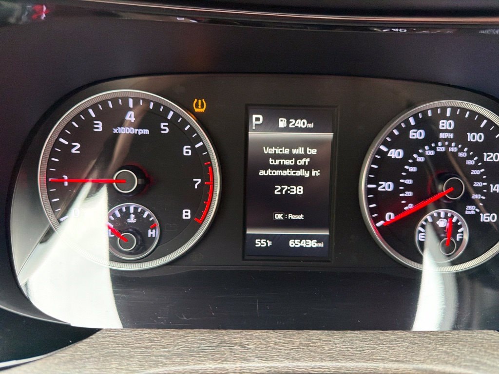 2023 Kia K5 EX - Photo 18
