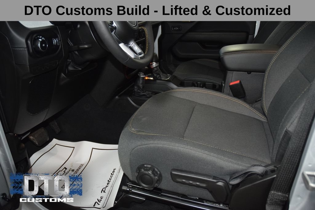 2024 Jeep Wrangler 4-Door Sahara - Photo 37