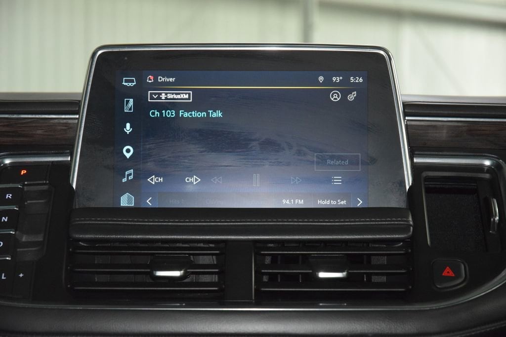 2023 Chevrolet Suburban Z71 - Photo 32