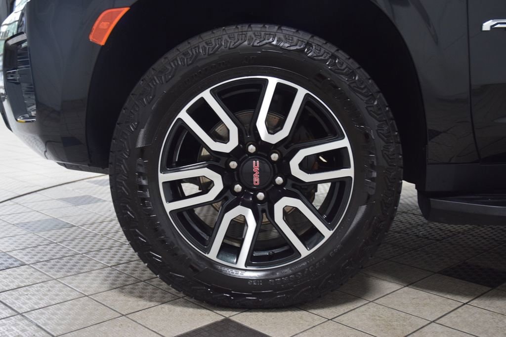 2024 GMC Yukon AT4 - Photo 31