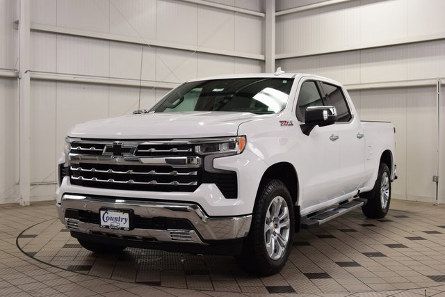 2025 Chevrolet Silverado 1500 LTZ photo 3