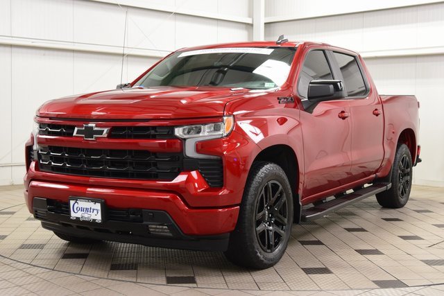 2023 Chevrolet Silverado 1500 RST photo 3