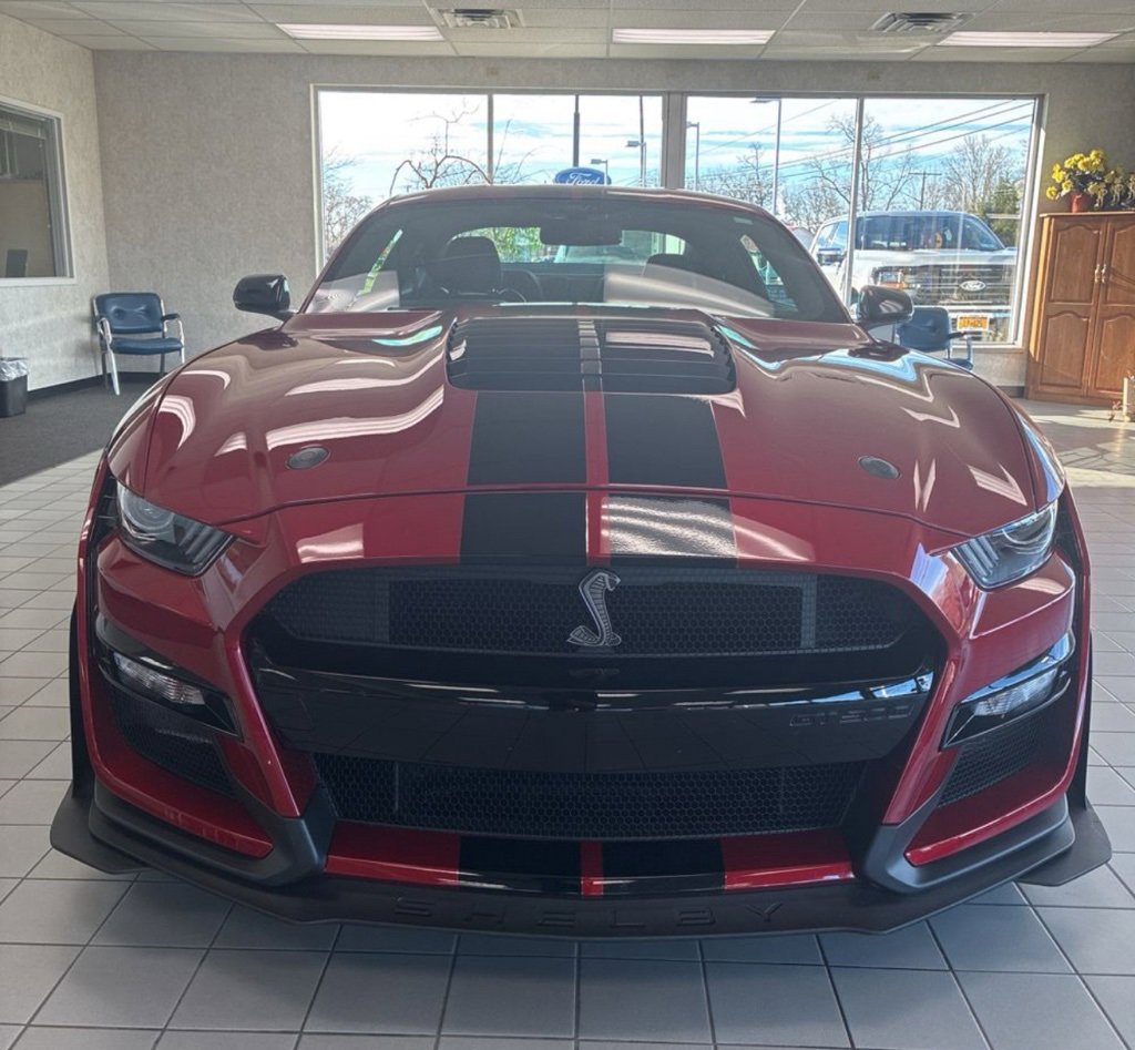 2021 Ford Mustang Shelby GT500 photo 2
