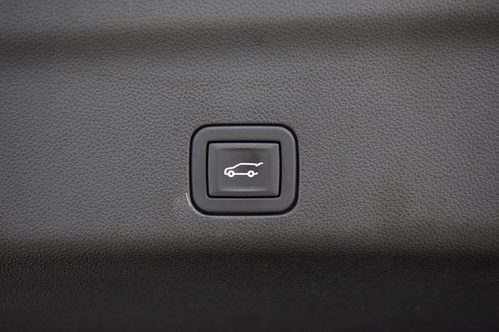 2024 GMC Yukon XL Denali - Photo 28