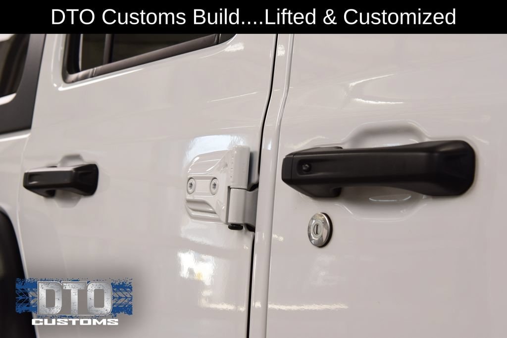 2025 Jeep Wrangler 4-Door Rubicon - Photo 19