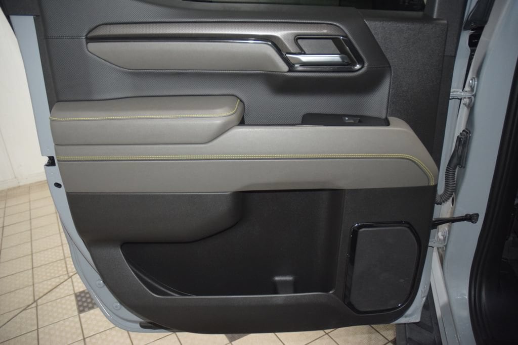 2024 Chevrolet Silverado 1500 ZR2 - Photo 52