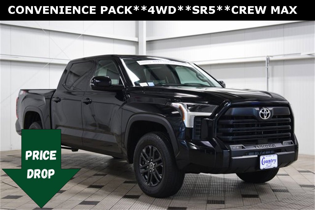 2023 Toyota Tundra SR5's photo