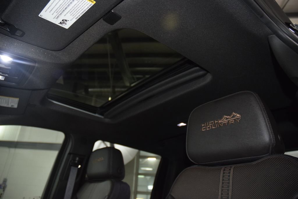 2024 Chevrolet Silverado 3500HD High Country - Photo 52